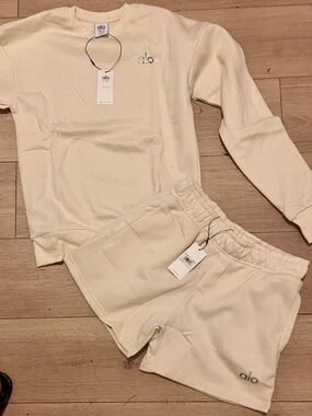 ALO Yoga Cream Crewneck Sweatshirt & Shorts Set
